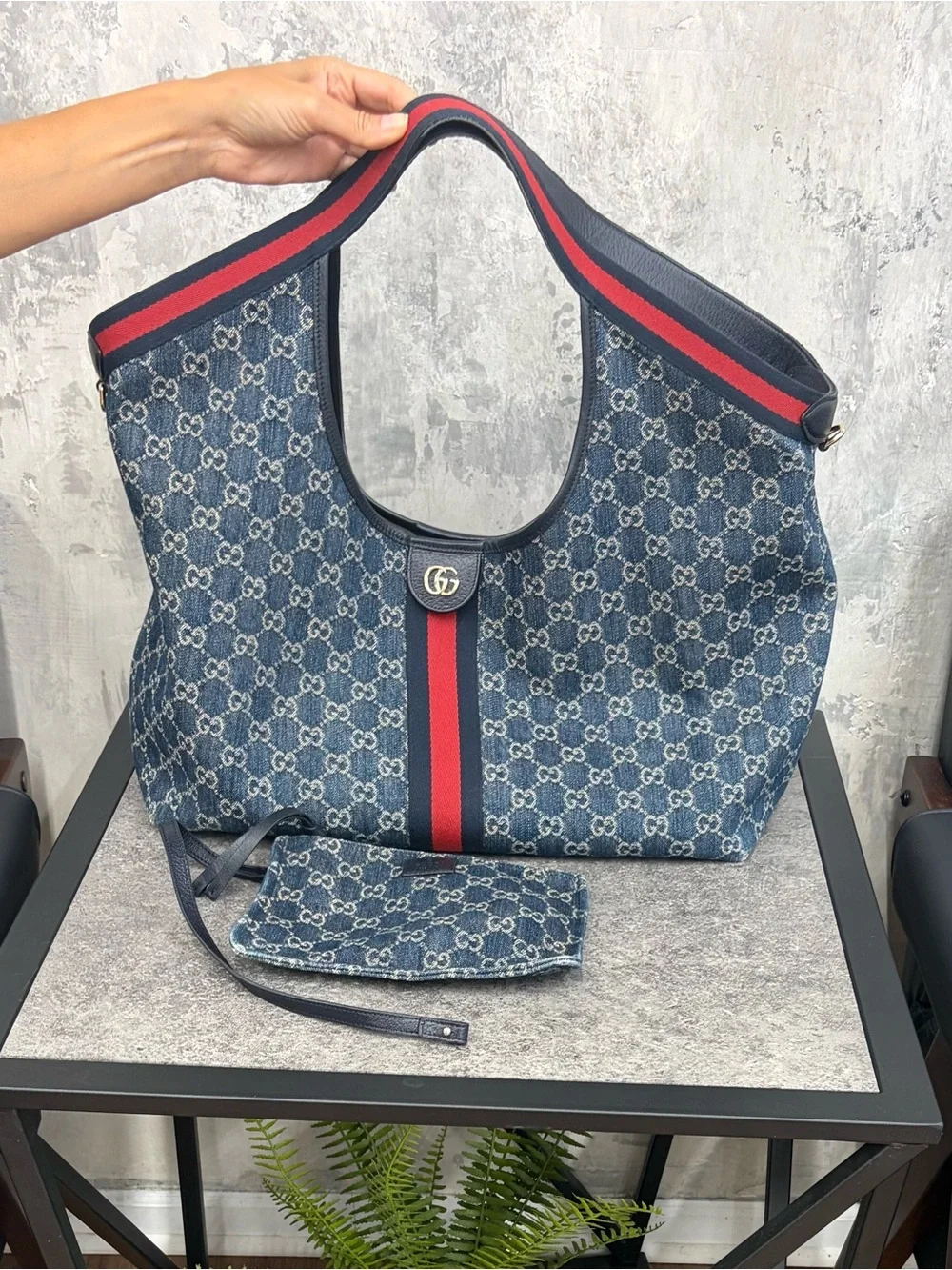 Gucci Giglio Large Tote Bag Blue & White GG Denim – Excellent Condition